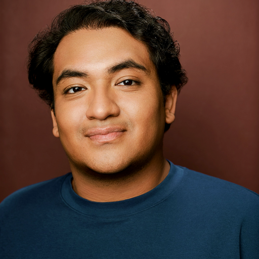 Steven Nicolás Franco Headshot