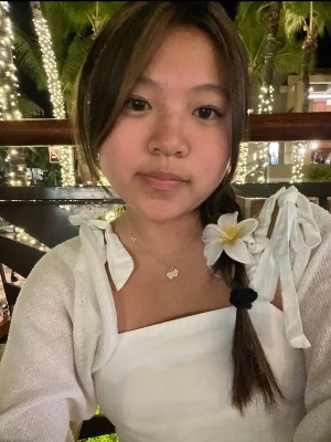 Junee Kim Headshot
