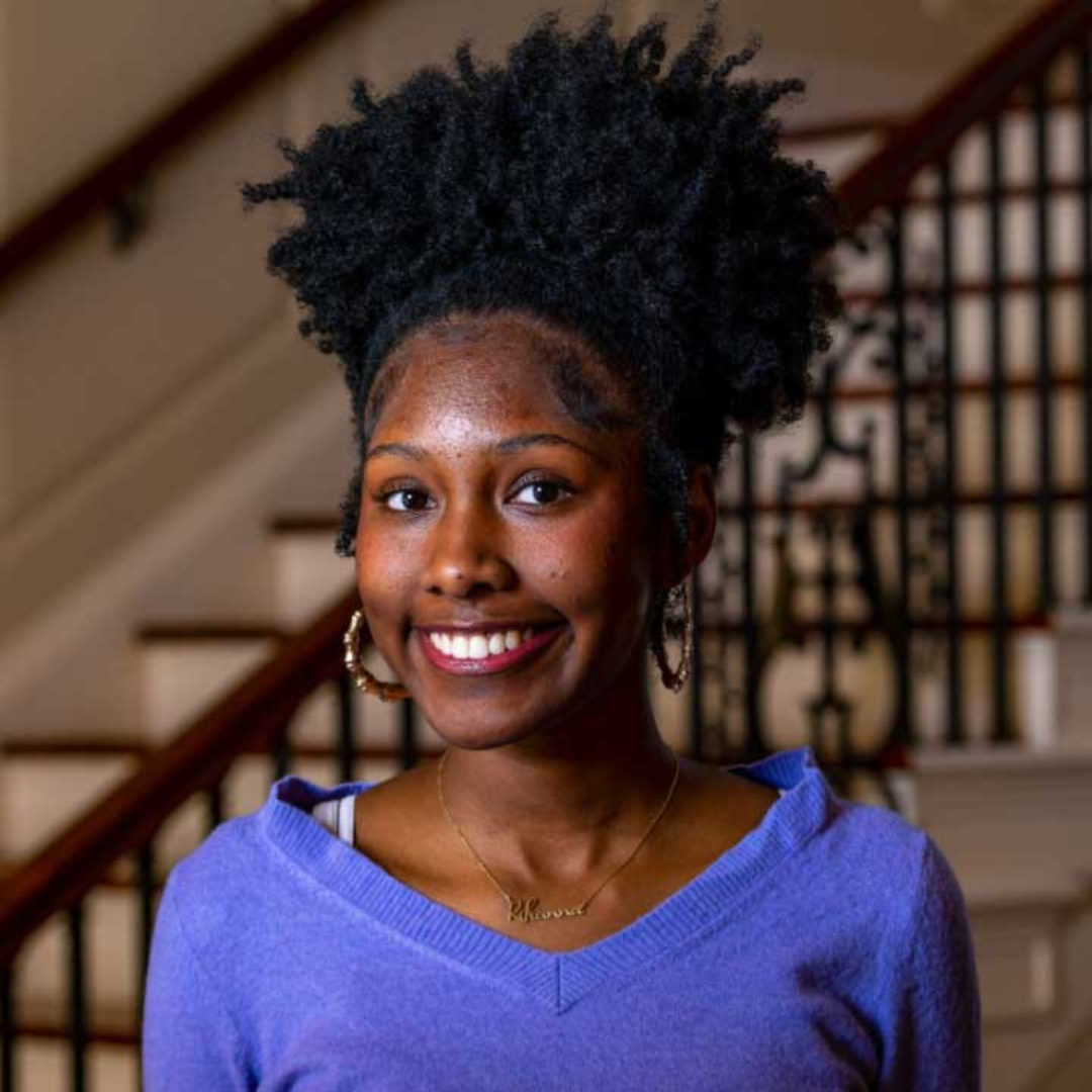 Rihanna Pabai Headshot